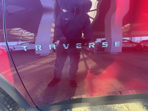 Certified 2023 Chevrolet Traverse LT image 31