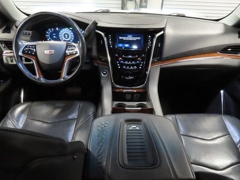 Used 2019 Cadillac Escalade Premium Luxury w/ LPO, Radiant Package image 26
