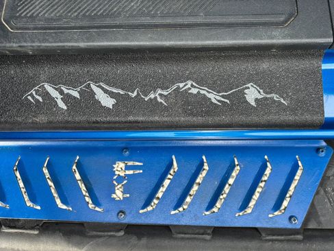 Used 2021 Ford Bronco First Edition AWD/4WD image 23