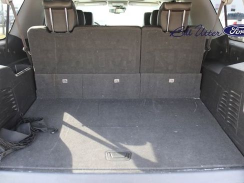 Used 2016 Chevrolet Suburban LT image 10