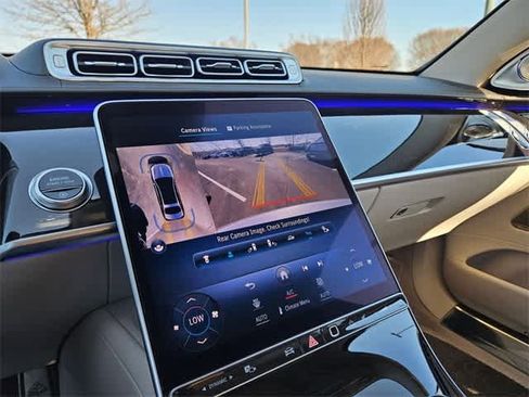 Certified 2024 Mercedes-Benz Maybach S 580 4MATIC image 31