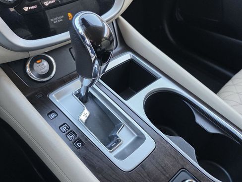 Used 2022 Nissan Murano Platinum w/ Cargo Package image 16