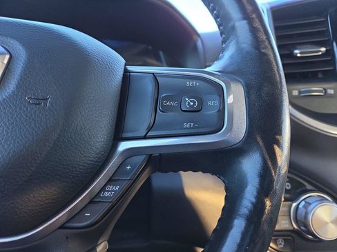 Used 2020 RAM 1500 Laramie AWD/4WD image 16