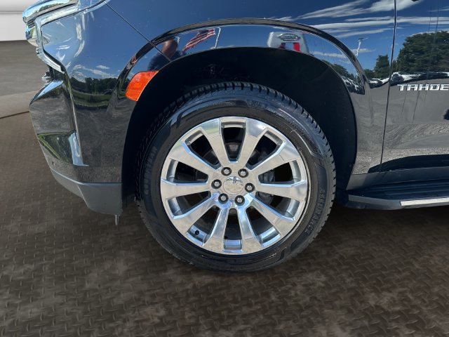 Used 2021 Chevrolet Tahoe Premier w/ Premium Package AWD/4WD image 10