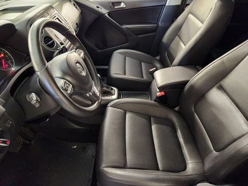 Used 2016 Volkswagen Tiguan SE FWD image 14