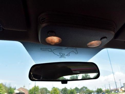 Used 2006 Ford Mustang GT image 36