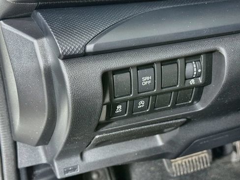 Used 2021 Subaru Forester AWD/4WD image 10