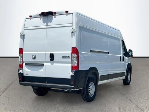 New 2026 RAM ProMaster 2500 w/ Convenience Group FWD image 7