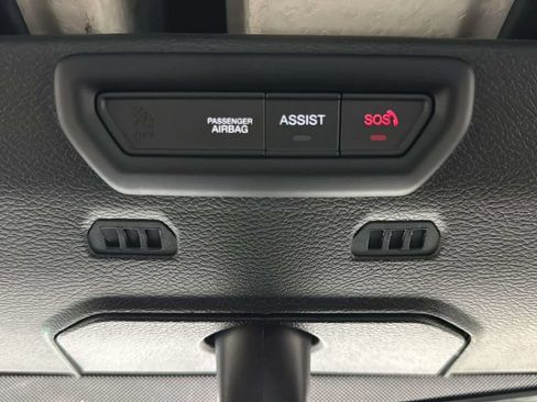 Used 2021 Jeep Wrangler Unlimited Sahara w/ Uconnect 4C Nav & Sound Group AWD/4WD image 31