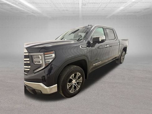Used 2025 GMC Sierra 1500 SLT AWD/4WD image 7