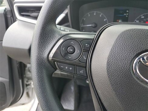 Used 2024 Toyota Corolla LE image 24