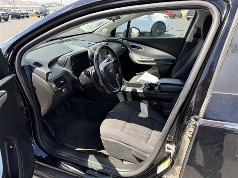 Used 2014 Chevrolet Volt FWD image 5