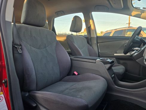 Used 2012 Toyota Prius V Three image 16