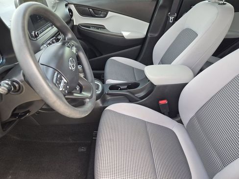 Used 2022 Hyundai Kona SE FWD image 14