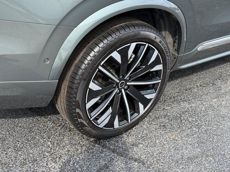 New 2027 Volvo XC90 B6 Ultra AWD/4WD image 4