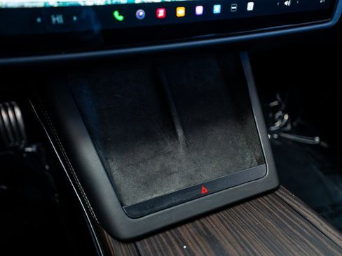 Used 2022 Tesla Model S image 41