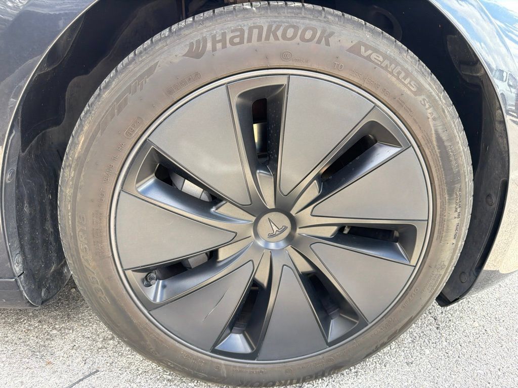Used 2024 Tesla Model 3 Long Range AWD/4WD image 5