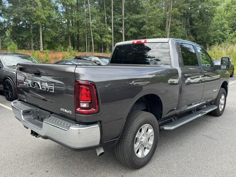 Used 2026 RAM 2500 Big Horn AWD/4WD image 5