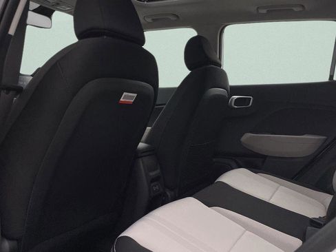 New 2026 Hyundai Venue SEL FWD image 29