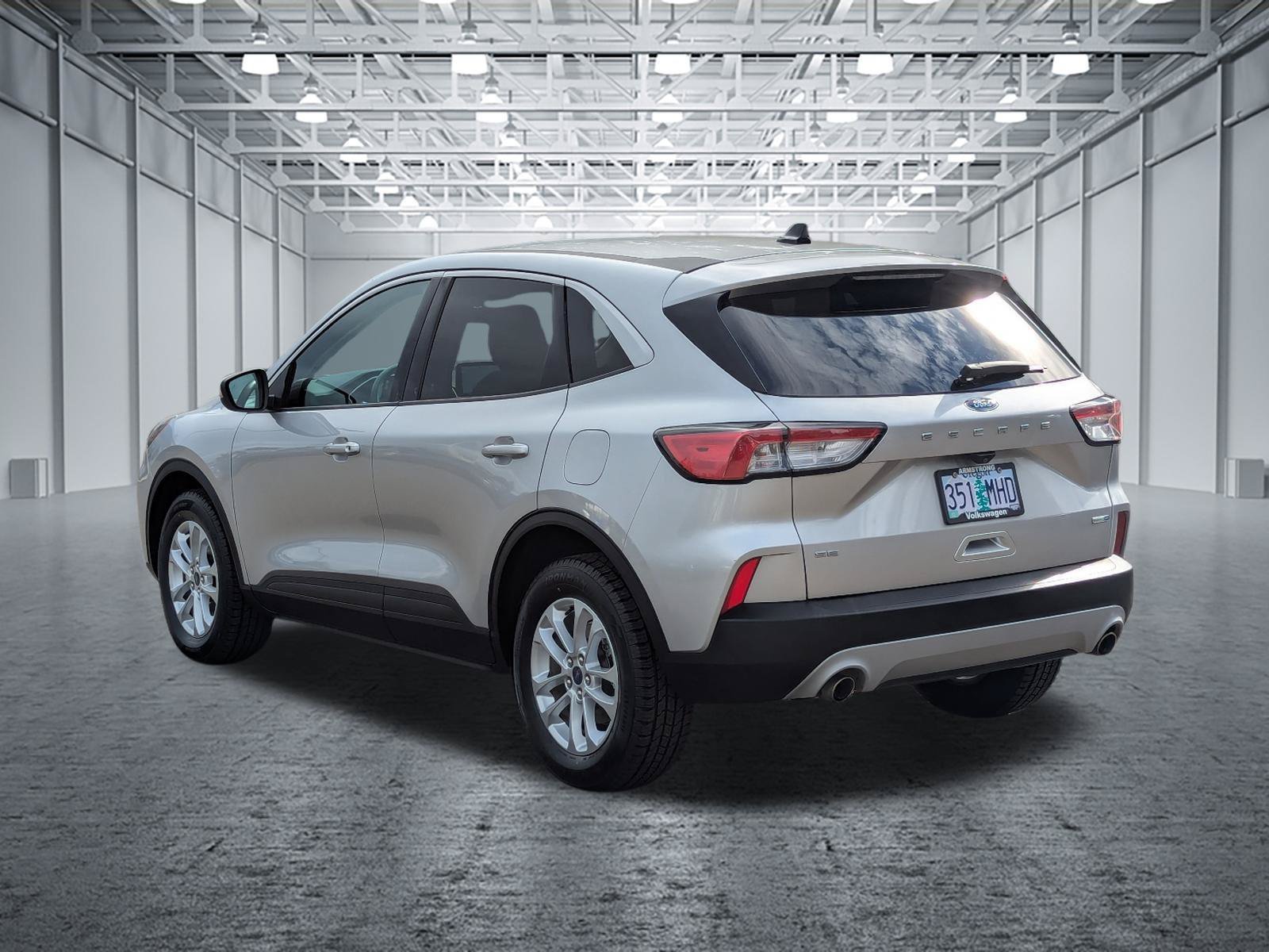 Used 2020 Ford Escape SE AWD/4WD image 3
