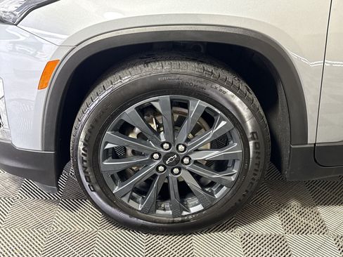 Used 2023 Chevrolet Traverse RS AWD/4WD image 12