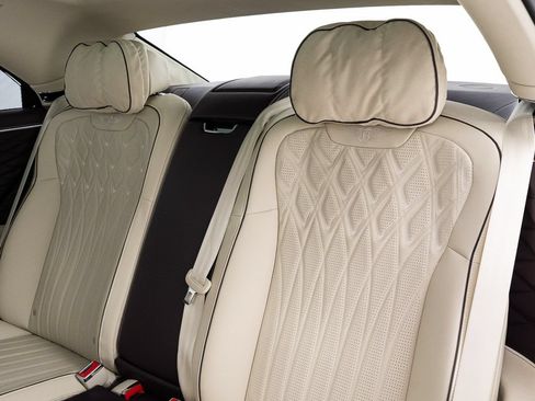 Used 2026 Bentley Flying Spur Plug-In Hybrid AWD/4WD image 25