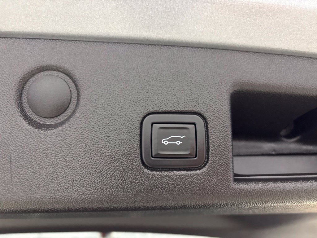 Certified 2024 Chevrolet Equinox Premier AWD/4WD image 39