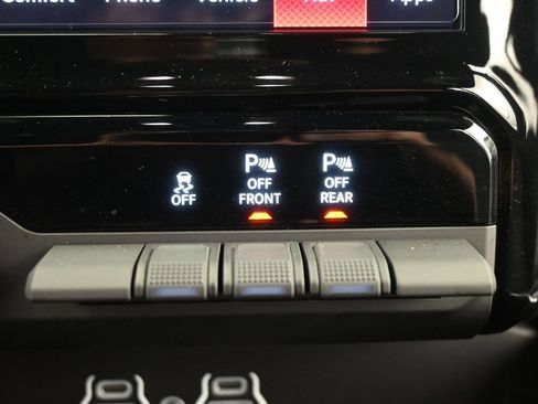 Used 2025 RAM 1500 Big Horn AWD/4WD image 29
