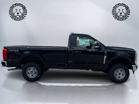 New 2026 Ford F250 XL w/ XL Off-Road Package AWD/4WD image 5