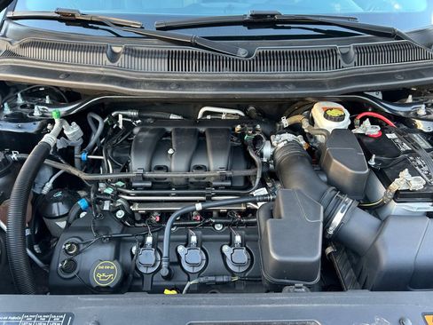 Used 2019 Ford Explorer Limited w/ Class III Trailer Tow Package image 16