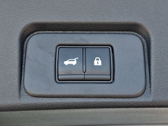 Used 2026 Nissan Rogue Platinum w/ Platinum Premium Package AWD/4WD image 32