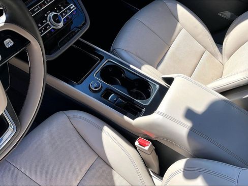 Used 2022 Lincoln Corsair AWD w/ Premium Package image 14