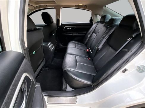 Used 2018 Nissan Altima 3.5 SL FWD image 20