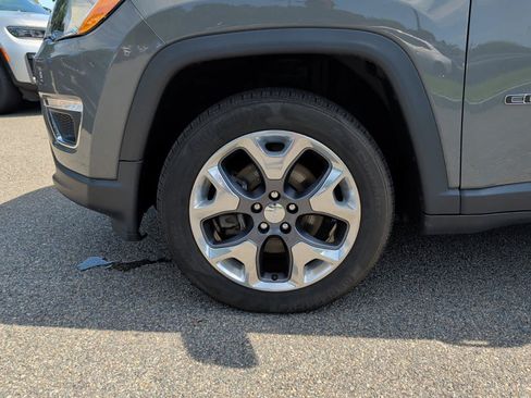 Used 2021 Jeep Compass Limited w/ Sun and Sound Group AWD/4WD image 11