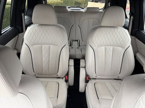 Used 2020 BMW X7 xDrive40i w/ M Sport Package image 35