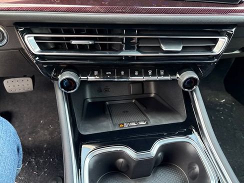 New 2026 Chevrolet Traverse RS AWD/4WD image 16