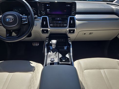 Certified 2021 Kia Sorento SX image 15