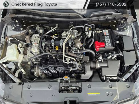 Used 2025 Nissan Altima 2.5 SV FWD image 11