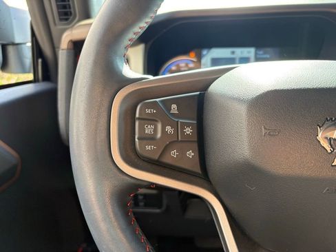 Used 2024 Ford Bronco Heritage Edition image 18