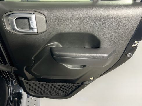 Used 2024 Jeep Wrangler Unlimited Sport AWD/4WD image 27