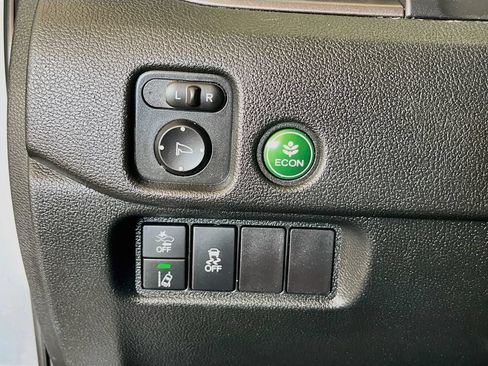 Used 2022 Honda Pilot Sport image 9
