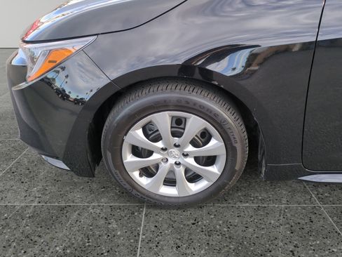 Certified 2025 Toyota Corolla LE image 14