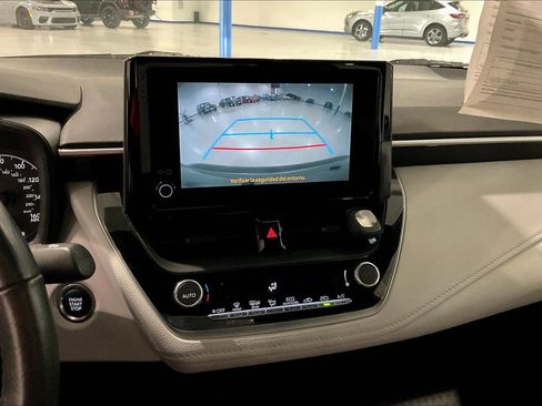 Used 2024 Toyota Corolla SE image 5