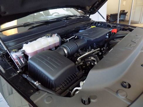 Certified 2025 RAM 1500 Big Horn AWD/4WD image 38