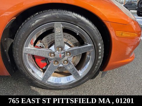 Used 2007 Chevrolet Corvette Coupe w/ Performance Package image 12