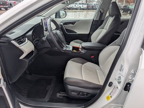 Used 2024 Toyota RAV4 Adventure image 2