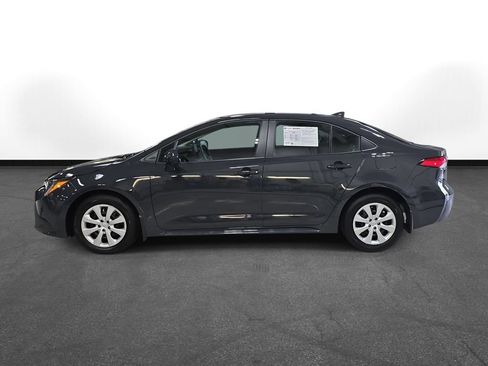 Used 2025 Toyota Corolla LE FWD image 9