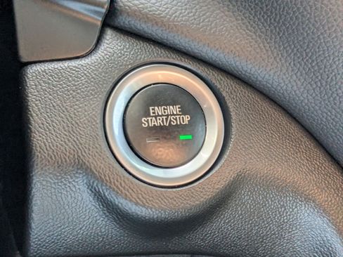 Used 2021 Chevrolet Equinox LT AWD/4WD image 21