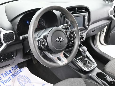 Used 2021 Kia Soul S FWD image 13