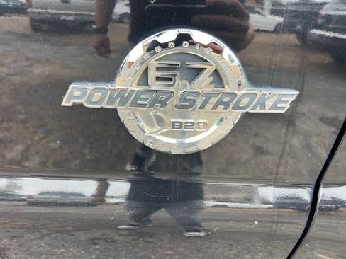 Used 2011 Ford F350 Lariat w/ Lariat Interior Pkg image 10